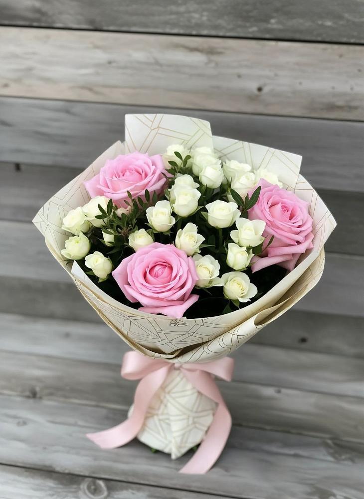 Букет цветов из: Розы в Александрии