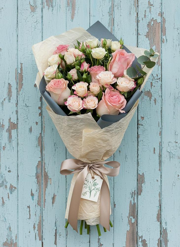 Букет цветов из: Розы в Александрии