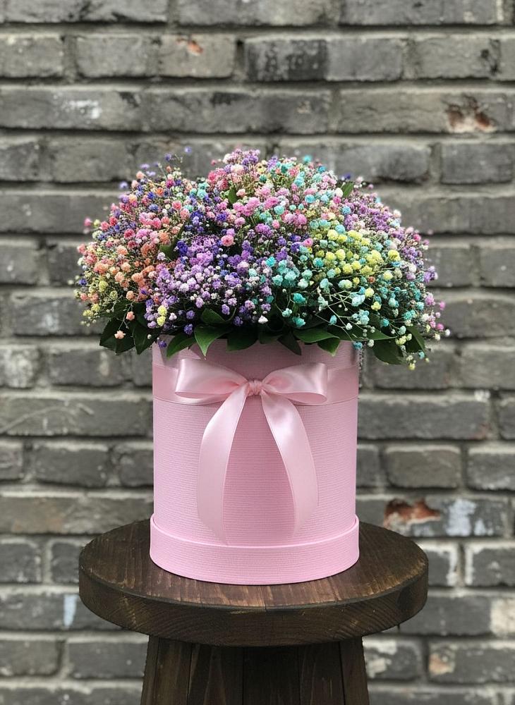 Цветочная композиция из Гипсофила и Розы в шляпной коробке в Александрии