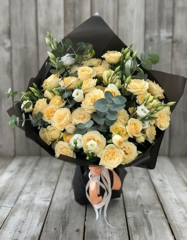 Букет цветов из: Розы и Лизиантусы в Александрии