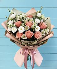 Букет цветов из:  Розы, Альстромерии и Лизиантусы в Александрии