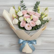 Букет цветов из:  Лизиантусы в Александрии