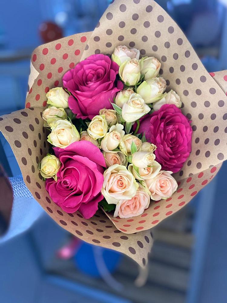 Букет цветов из: Розы в Александрии