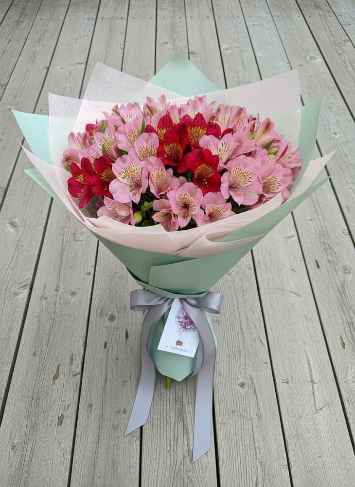 Букет цветов из: Альстромерии в Александрии