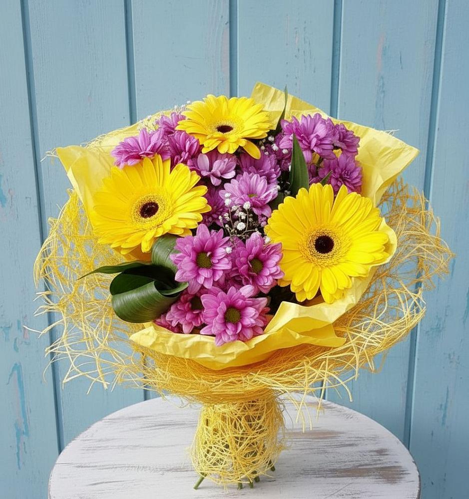 Букет цветов из: Хризантемы и Герберы в Александрии