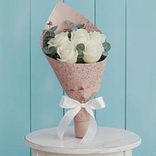 Букет цветов из:  Розы в Александрии