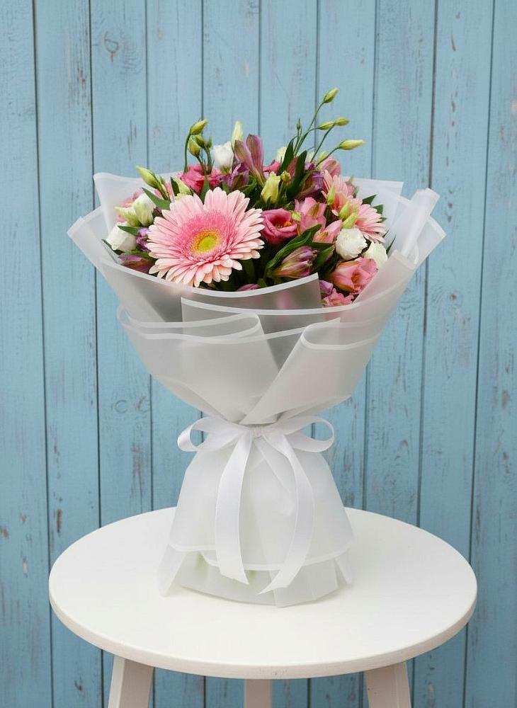 Букет цветов из: Герберы, Альстромерии и Лизиантусы в Александрии