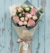 Букет цветов из:  Розы в Александрии