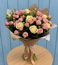 Букет цветов из:  Розы в Александрии
