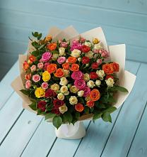 Букет Микс из разноцветных кустовых роз в Александрии