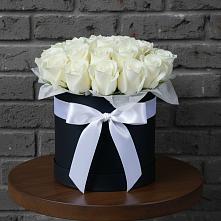 Цветочная композиция из Розы в шляпной коробке в Александрии