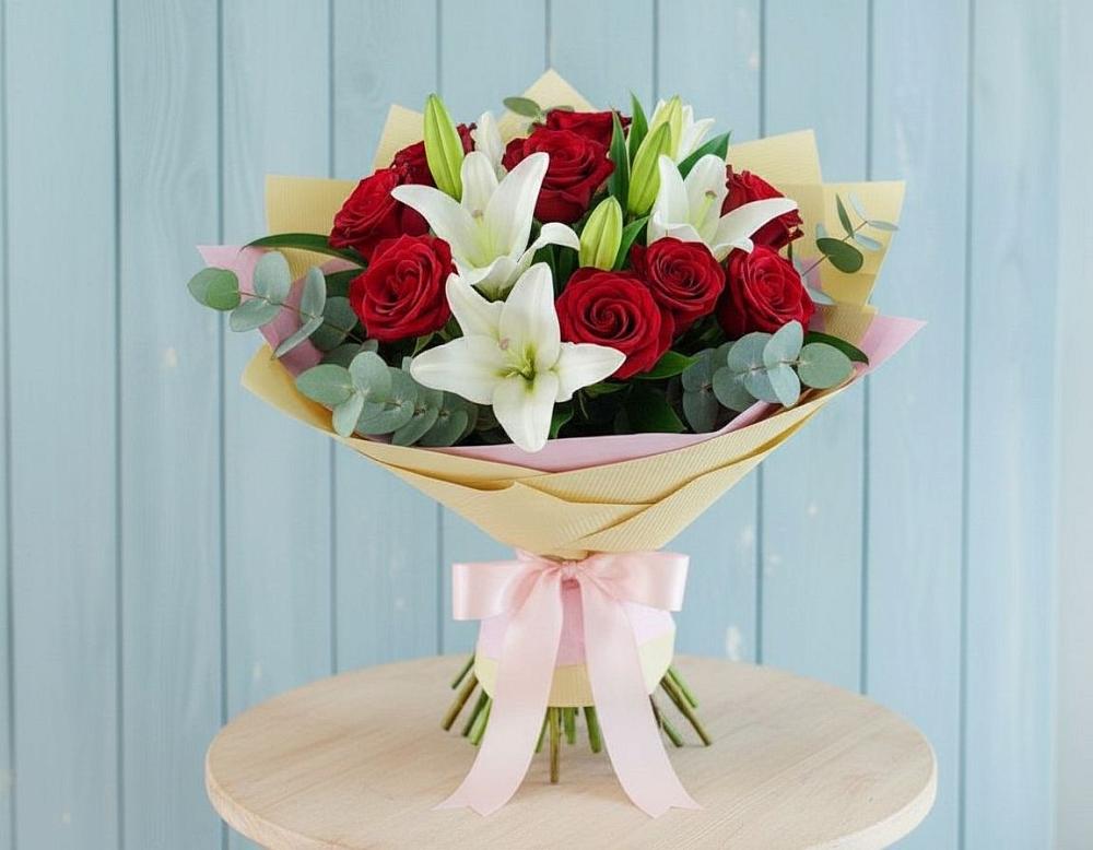 Букет цветов из: Лилии и Розы в Александрии